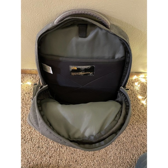 SOLD***The North Face Women's Borealis School Lapt Bkpk, Ash Gray/ Aqua Tint - Picture 6 of 11